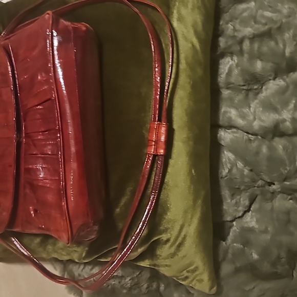 Beautiful EEL Skin Handbag - Picture 6 of 6